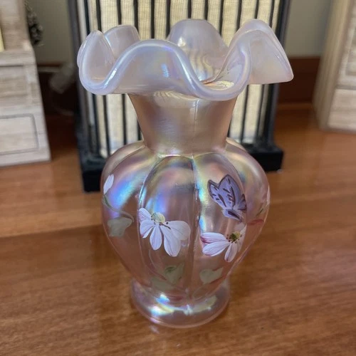 Fenton Glass Opalescent Pink Melon Vase Ruffled Signed M Wagner 5.5” Butterfly