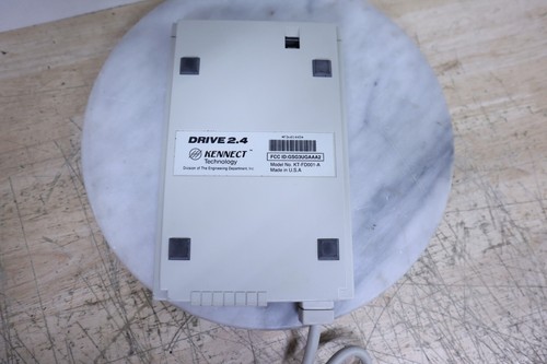 Nice USed Kennect Rapport Drive 2.4 FDHD Floppy Drive Controller & Manual - USA - Picture 10 of 11