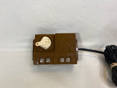 Vintage Bachmann Transformer Model 6605 input: 120V, Output: 6VA