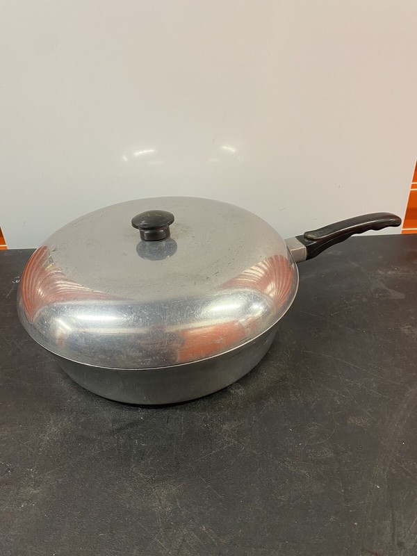 Crest Hand Cast Aluminum 11” Skillet/Fryer Pan W/ Basting Lid By Aluminum Craft