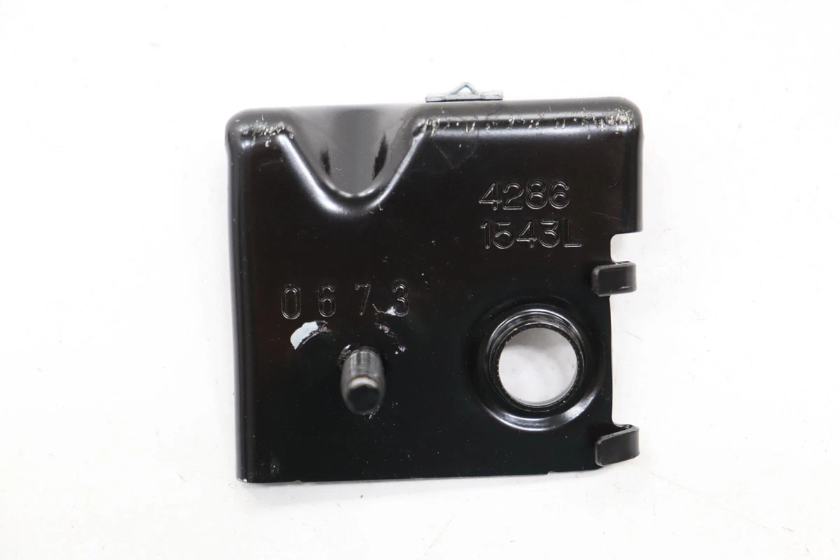 FRONT LEFT DRIVER SIDE BRACKET MOUNT SUPPORT OEM 42861543  