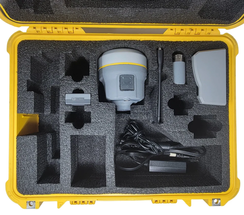 Trimble R10 GNSS Receiver