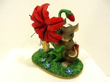 CHARMING TAILS  PEEK A BOO IN THE POSIES  FIGURINE