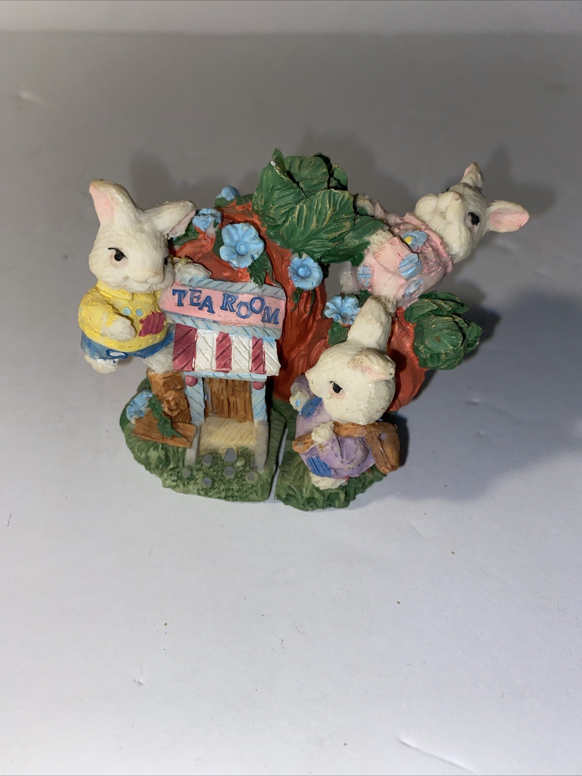 Resin Bunny Rabbit Tea Room Figurine Home Decor