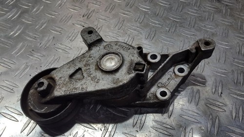 038903315 Spannrolle Zahnriemen Steuerriemen (Riemenspanner)  Vol DE174965-73