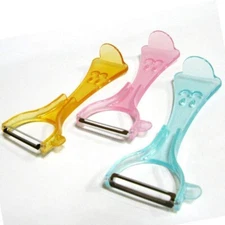 3 Pack Japanese Vegetable Fruit Peeler Made in Japan Assorted Color 1539x3