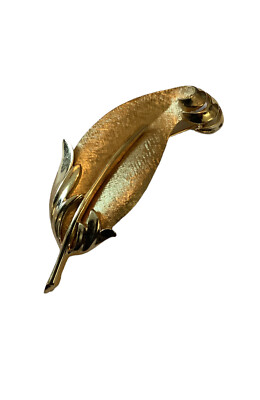 Crown Trifari Brooch pin Signed Gold Color Large Textured Leaf 3 Inch Gold Stem