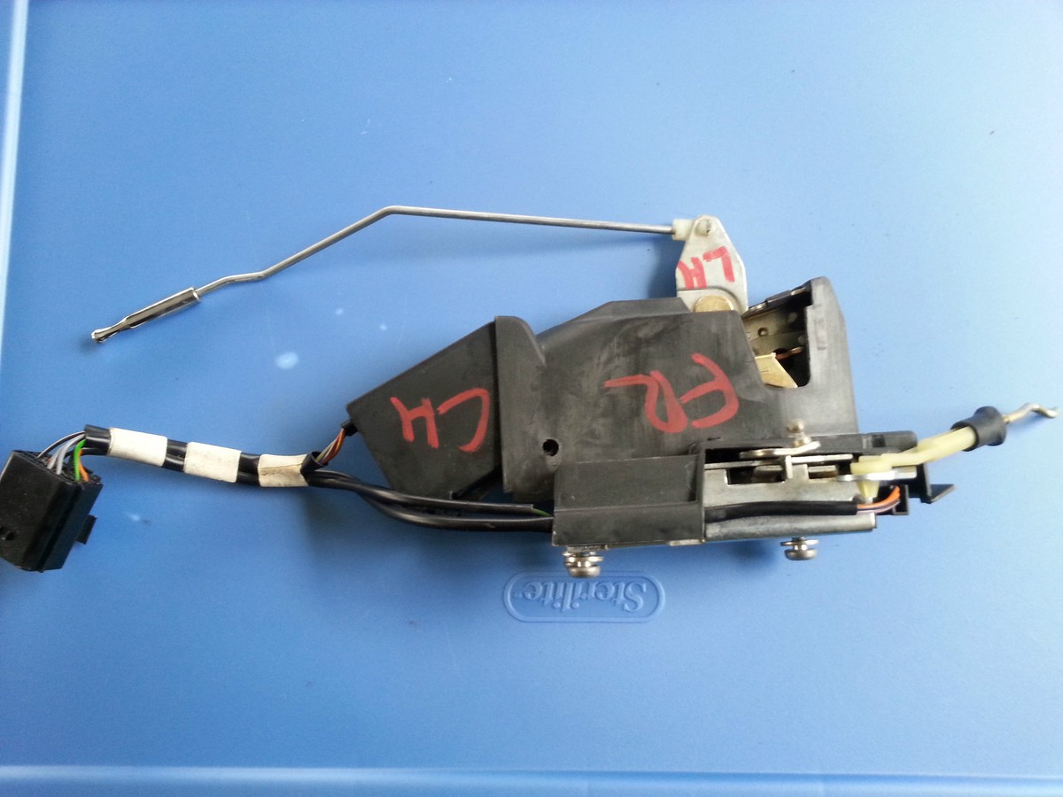 JAGUAR XJ8 VANDEN PLAS LEFT DRIVER FRONT DOOR LOCK LATCH GNA1081