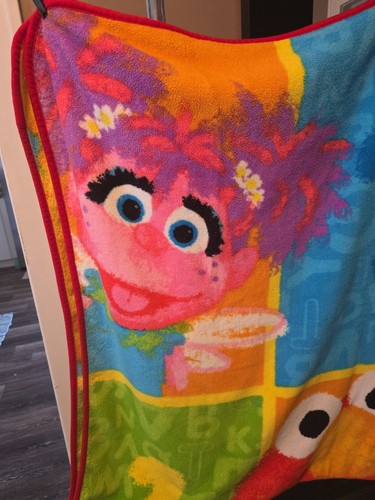 Couverture jetée Sesame Street 72* 60* - Photo 8/17
