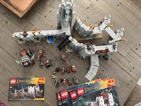 LEGO The Lord of the Rings: The Battle of Helm's Deep - RETIRED (9474 & 9471)