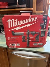 Milwaukee M12 Hammervac Universal Dust Extractor Kit 2306-22