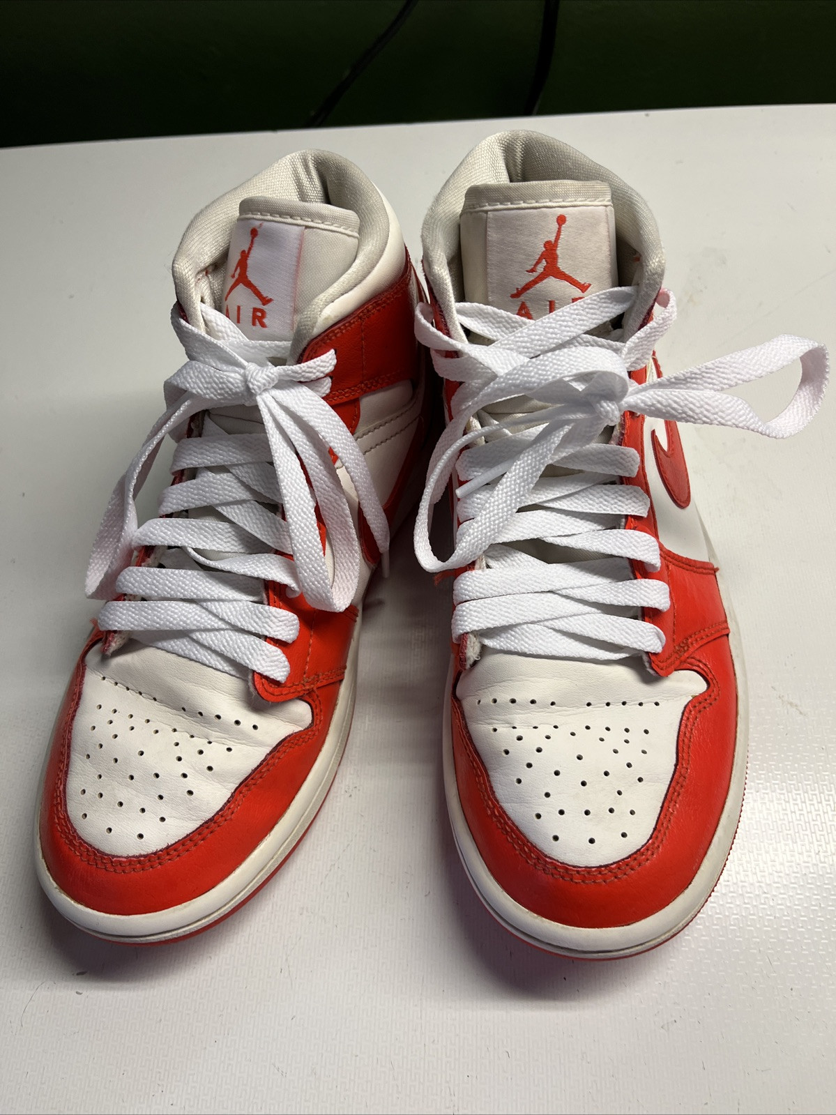 Nike Air Jordan 1 Mid Women's Sneakers in White Habanero Red Size 5.5