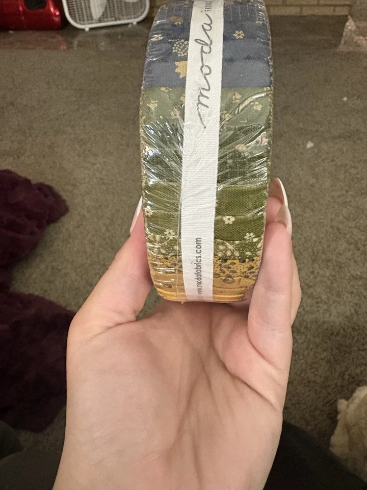 Garden Gatherings Mini Jelly Roll By Primitive Gatherings And Moda Fabrics - Image 4 of 4