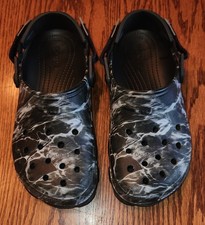 Zueco Crocs Clásico Todo Terreno Negro Mossy Roble Elementos Caza Hombres 6 Mujeres 8