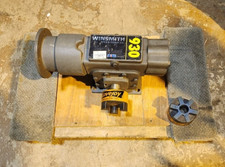Winsmith 930CDTE3200H0 Speed Reducer D90 Style 1-3/8" Shaft, Type SE