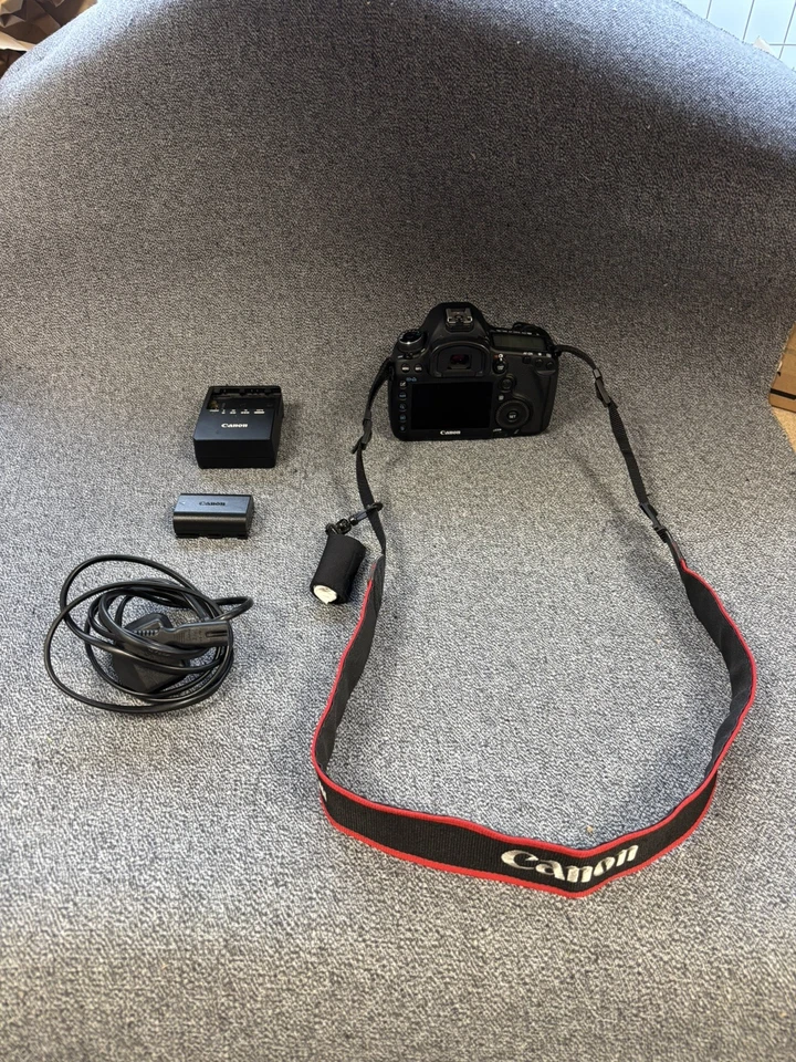 Canon EOS 5D Mark III, photo 4 of 5