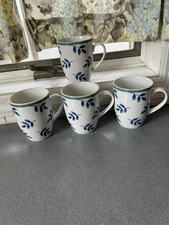 FOUR NWOT VILLEROY & BOCH SWITCH 3  BLUE/WHITE LEAVES COFFEE TEA MUGS GERMANY