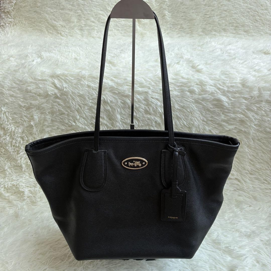 Coach Black Leather Tote Bag with Gold Accents m4_0701