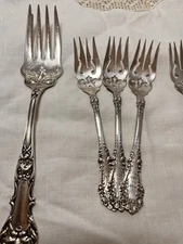 1847 Rogers Bros (1) Serving Fork & (set of 6) Salad/Seafood/Appetizer Forks