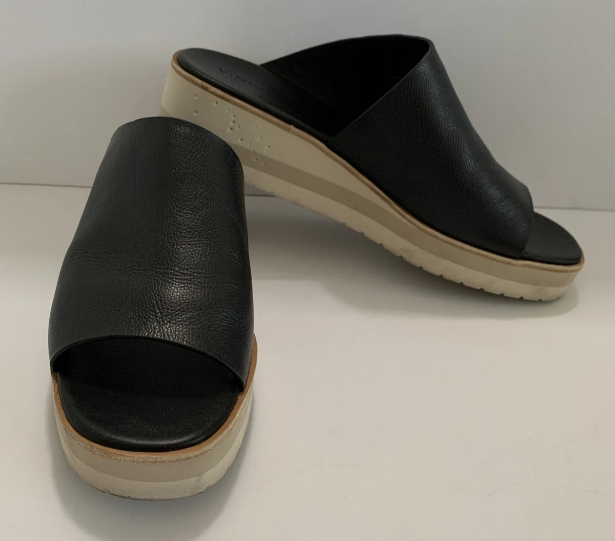 Vince hotsell shoes sandals
