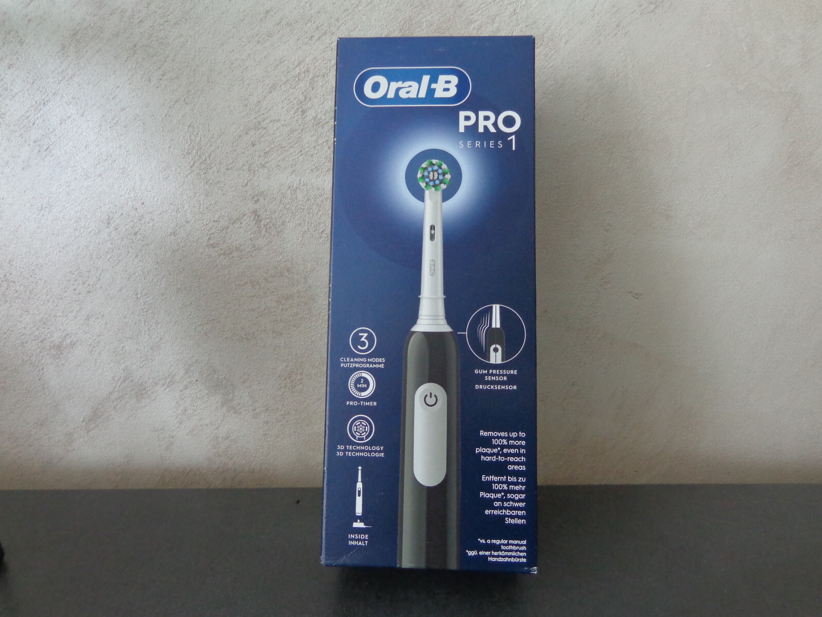 Brosse à dents électrique Oral-B PRO 1 noire élimine 100% de plaque avec action 3D