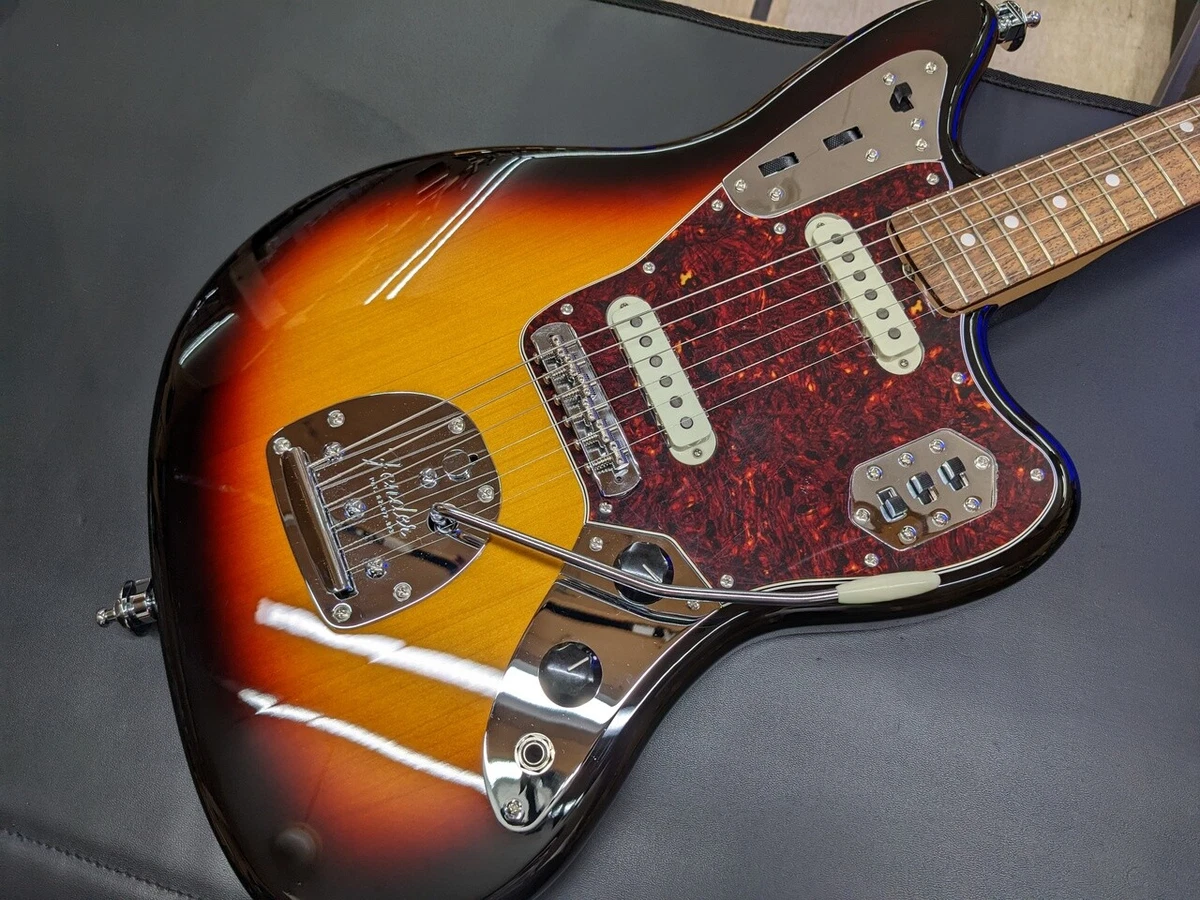 Fender Made in Japan Traditional 60s Jaguar (2022)