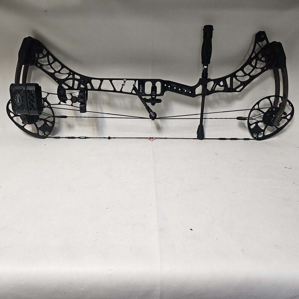 Complete Bowfishing & Archery Kit - Right Hand Compound Bow 0-70lbs, 33" Axle-to-Axle