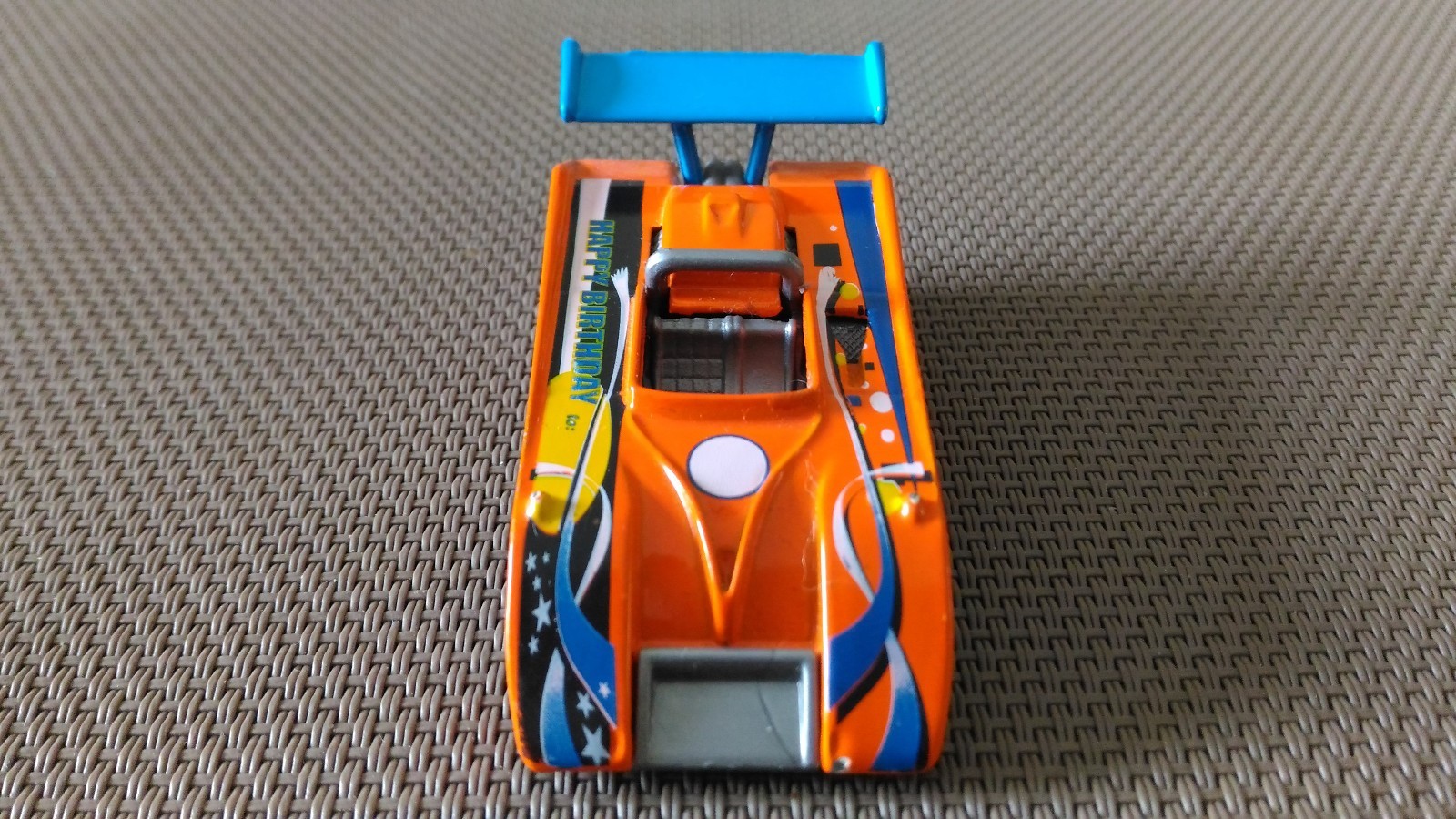 Picture 2 of 8