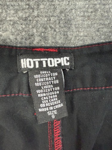 Pantaloncini cargo Hot Topic Cargo Grommet donna 9 nero rosso bondage goth punk emo - Foto 4 di 10