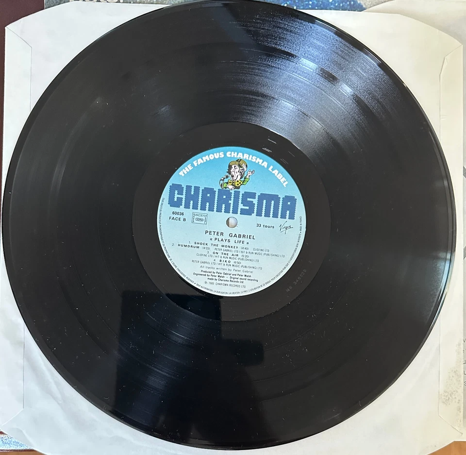 Peter Gabriel - Plays Live - 1983 vinyl double LP - VGC+ (European press) - Image 4 of 4