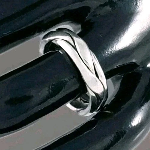 Vintage Sterling Silver Triple Twist Band Ring Size 7.75 Sculptural Unisex