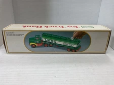 Hess Fuel Oils Tanker Truck (Bank)