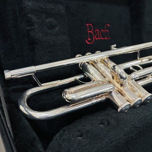 Bach Vincent Model SP Trumpet With Double Case Mouthpiece - Picture 16 of 19