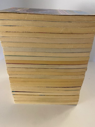 🔥 Vintage Give Yourself Goosebumps COMPLETE SET lot 1-22 +23 +29 Black Spines! - Picture 3 of 23