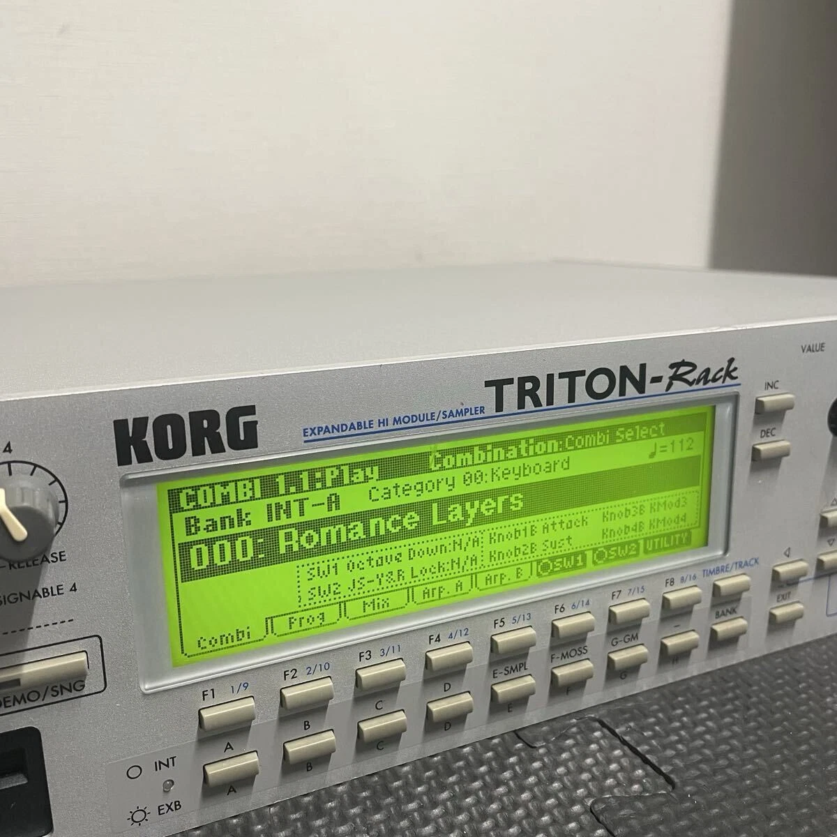 Preços baixos em Rack para Korg Triton | eBay