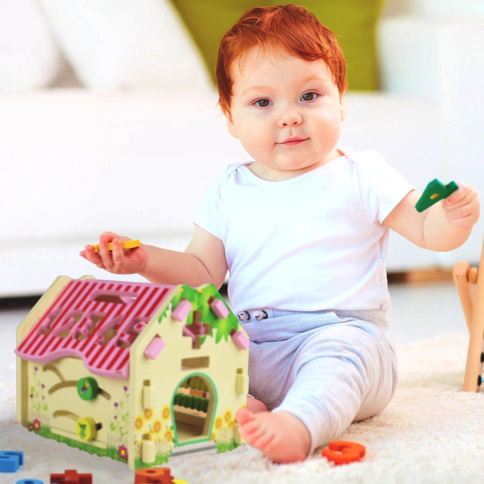 Casa de juegos interactiva de madera para vacaciones clasificador de formas, números, juguete para bebés y niños Foto 2 de 4