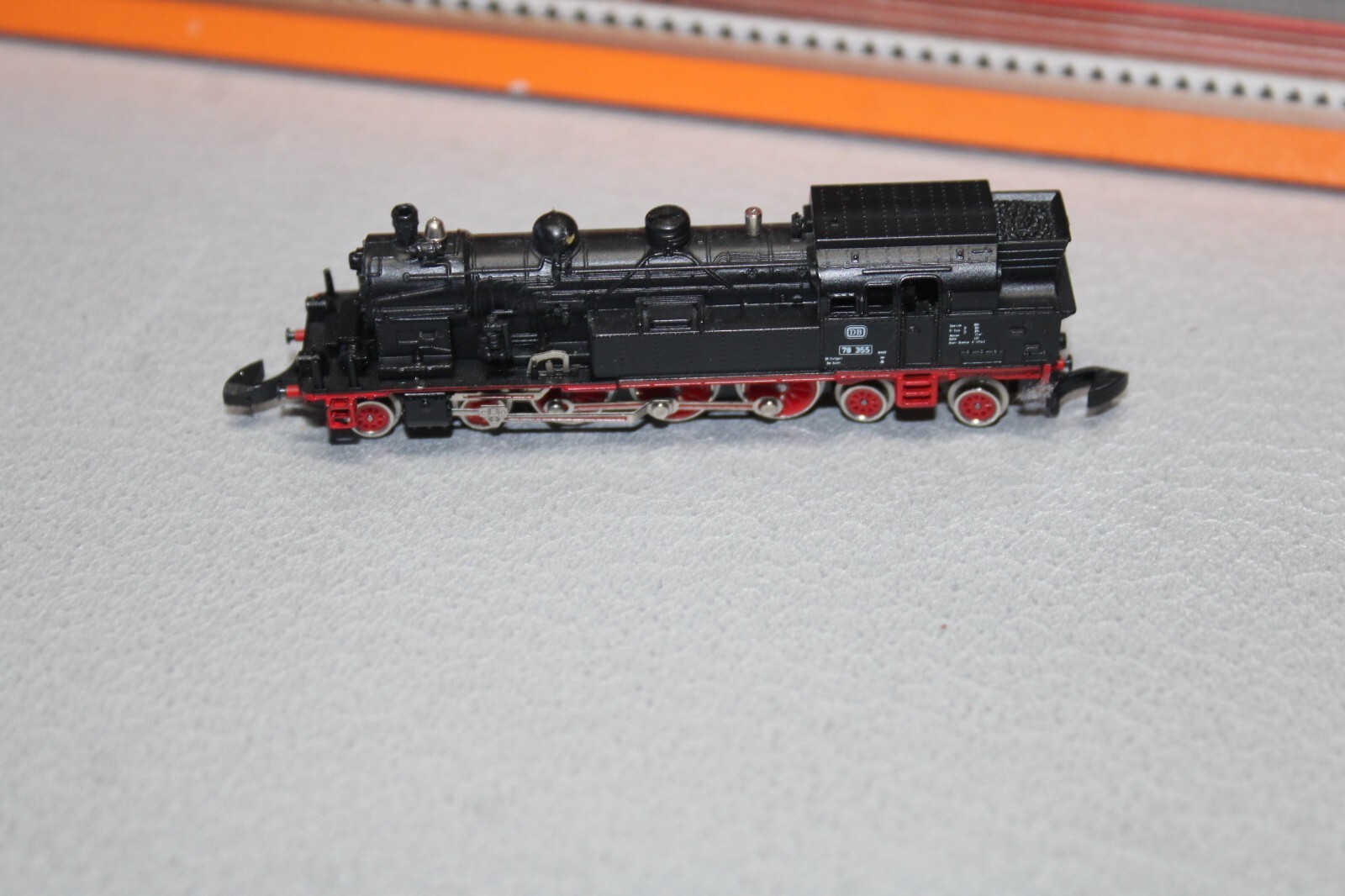 Picture 3 of 8