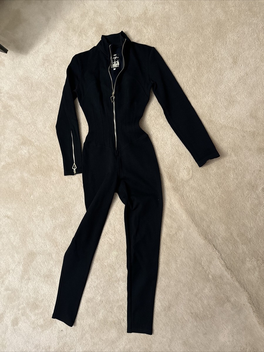 Jumpsuit That Will Make Hourglass Shape Of Any Body