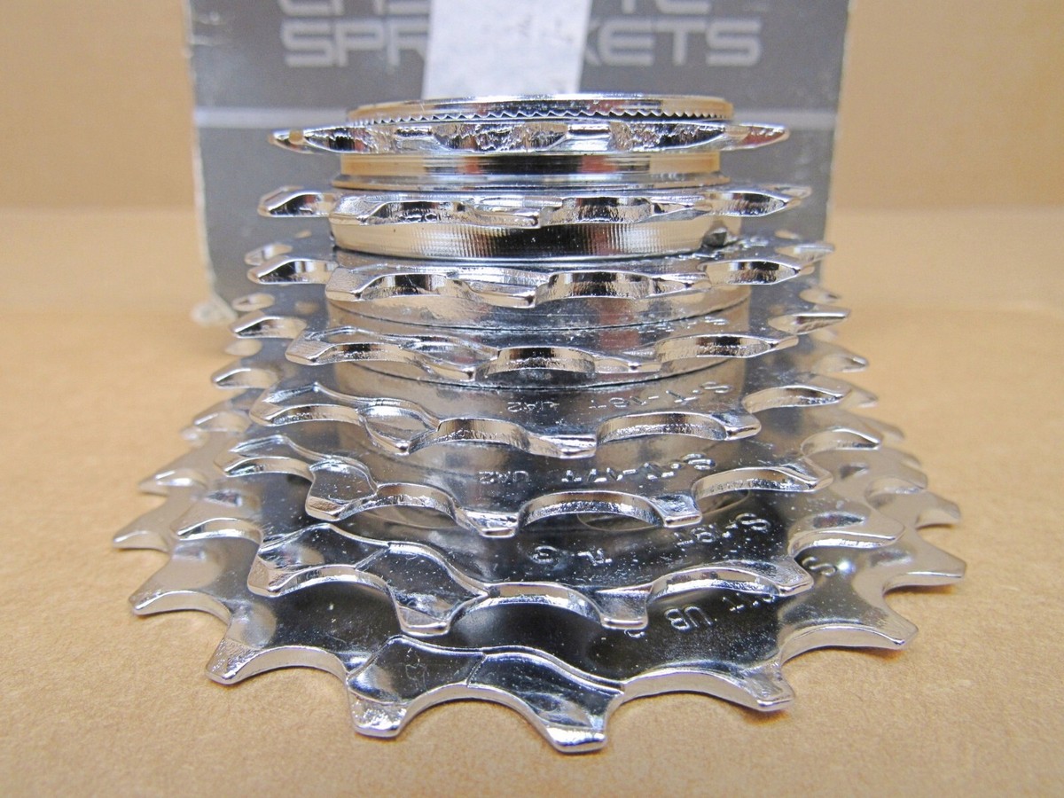 Cassette Shimano HyperGlide 8 Vitesses - 12-21T - NOS Vintage - Fabriquée Au Japon