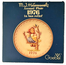 Goebel Hummel Annual Plates 1976 1978 Bas Relief Vintage Collectibles Lot of 2