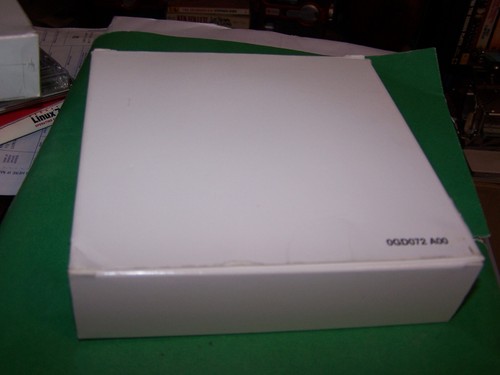 Red Hat Enterprise LINUX version 4 on CD - Open Box Old Stock - Picture 2 of 2