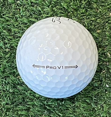 36 NEAR MINT 4A Titleist Pro V1 *2021/2022* Golf Balls - FREE SHIPPING! - Picture 2 of 2