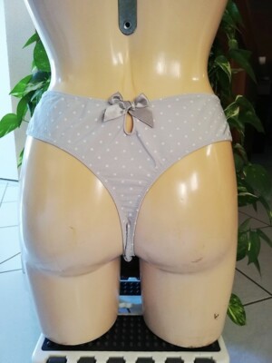 String Lise Charmel – Taille 46 – Modèle Lilas Réf. 10001 – Neuf Avec étiquettes