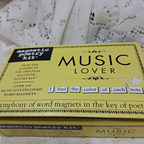 Magnetic Poetry Music Lover Kit Word Magnets Fridge Locker Fun Creative - Picture 4 of 5