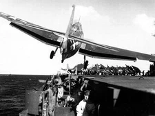 WWII B&W Photo US Navy Carrier Bad Landing WW2 World War Two / 7038