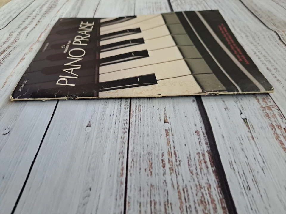 Piano alabanza. Veinticuatro elogios favoritos para piano Foto 3 de 4