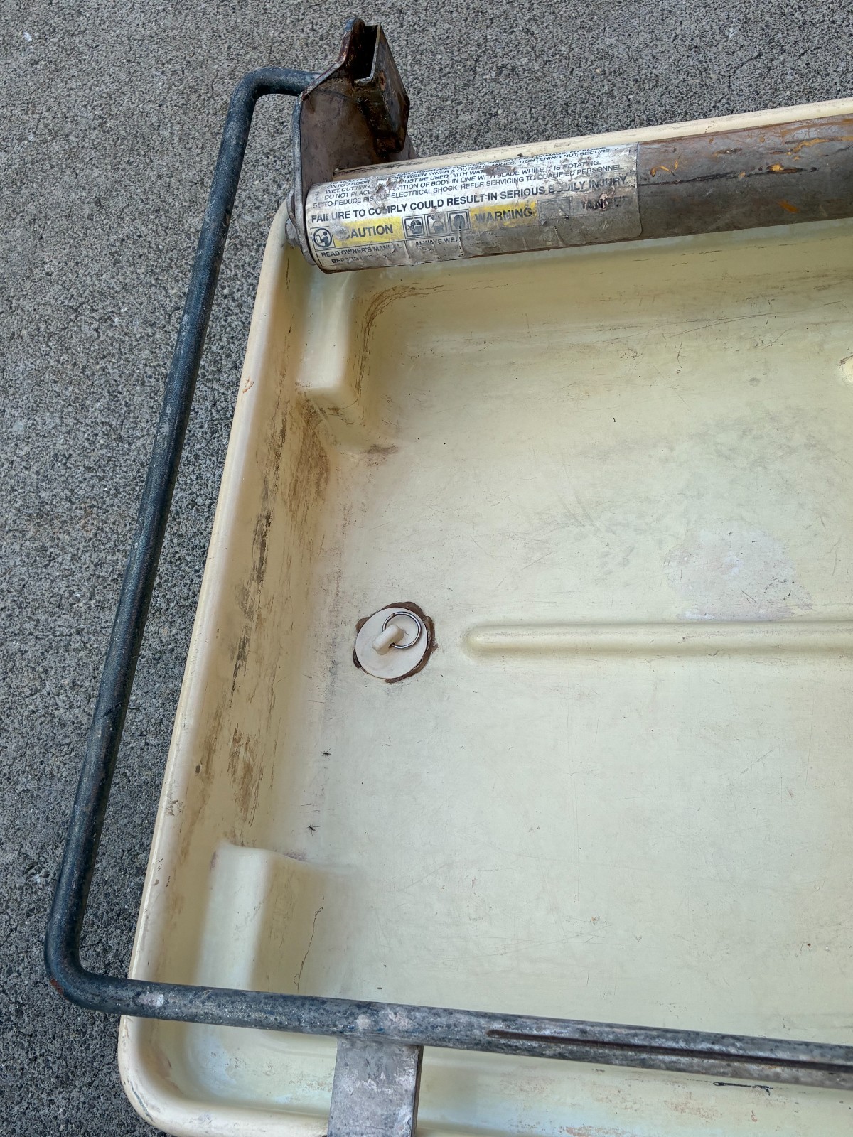 TILE SAW MK 101 series with diamond blade and in great shape