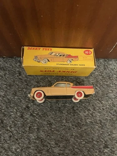 DINKY TOYS 169 STUDEBAKER GOLDEN HAWK-GREAT CONDITION & ORIGINAL BOX-FREE DELIV