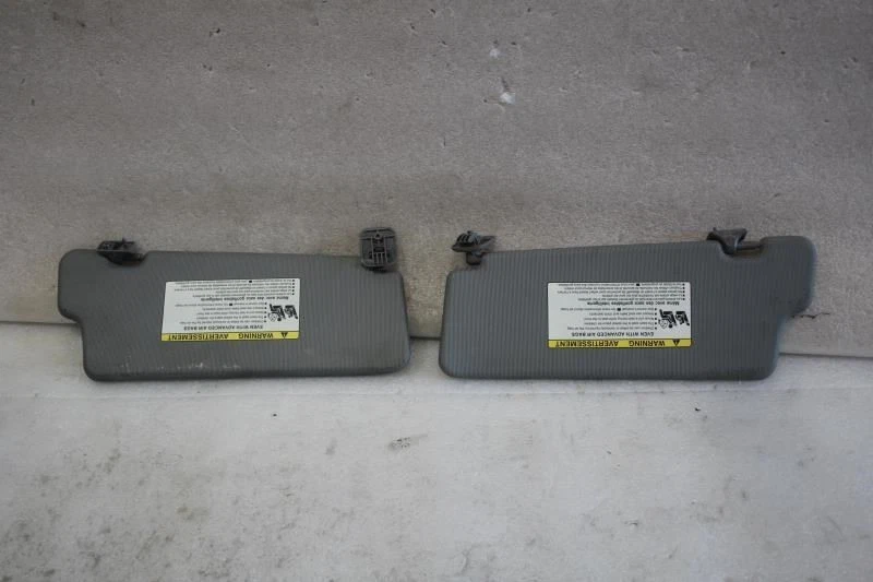 Suzuki Reno 2008 conductor pasajero parasol gris par Foto 4 de 4