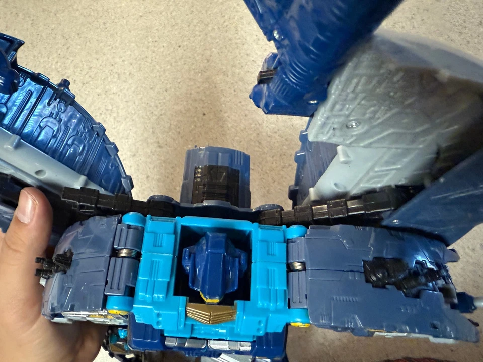 Hasbro Transformers Supreme Class Cybertron Primus Unicron Planet D3 *Read* - Image 3 of 4